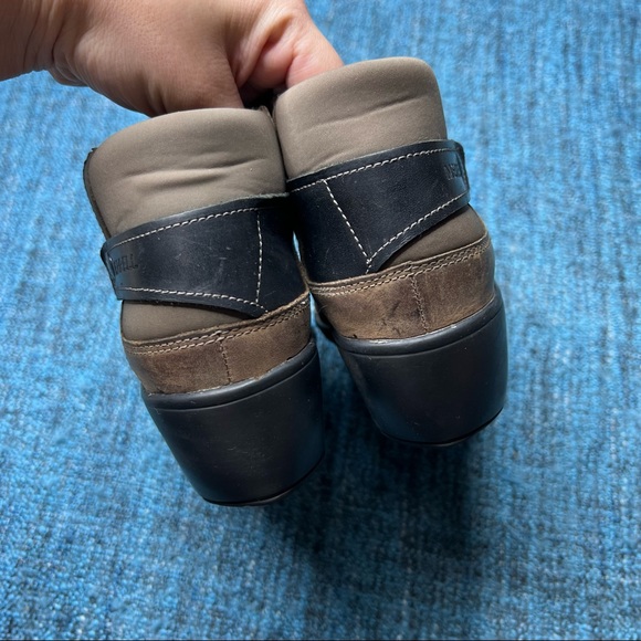 Merrell Veranda Cloudy Brown Leather Booties - Picture 7 of 9